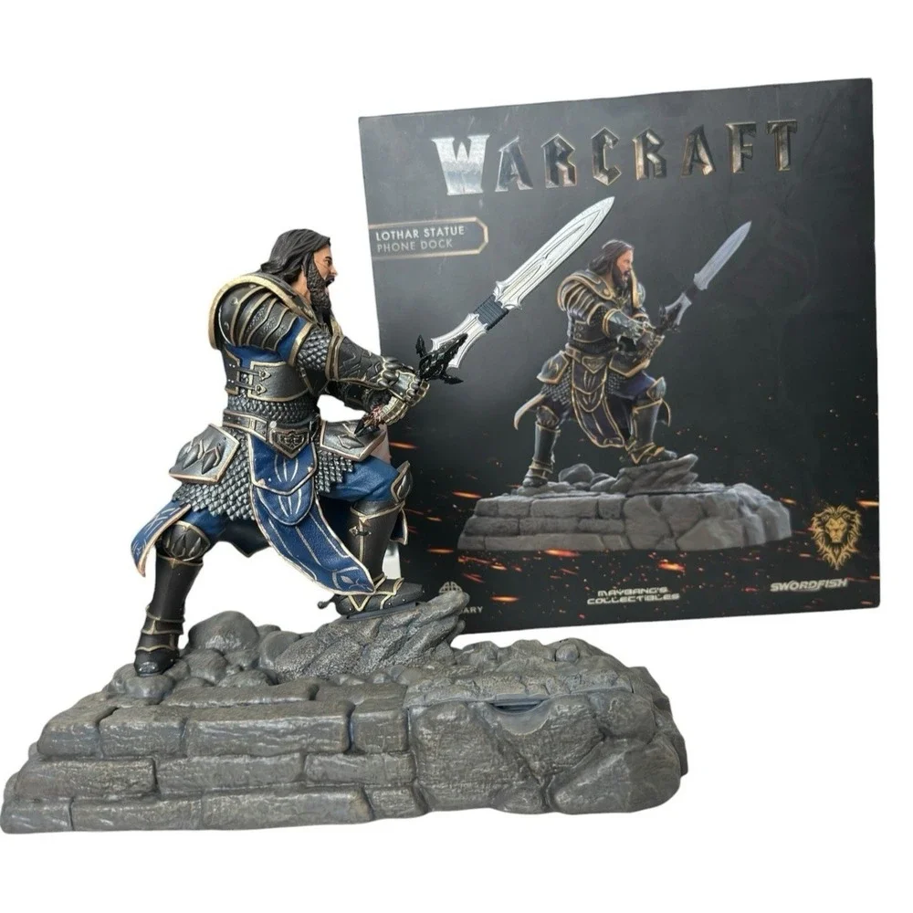 Swordfish Tech Warcraft Lothar Statue Phone Charging Dock